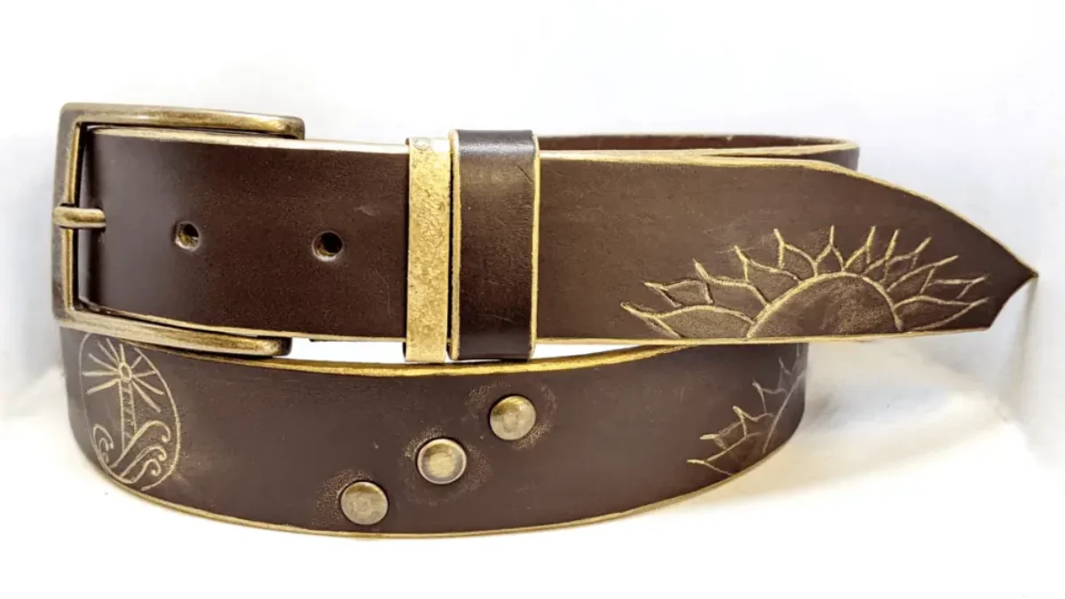 Ceinture Vintage En Cuir Marron - Boucle Métal Ajourée Cloutée - Taille 100 - Fait Main - Occasion Très Bon état
