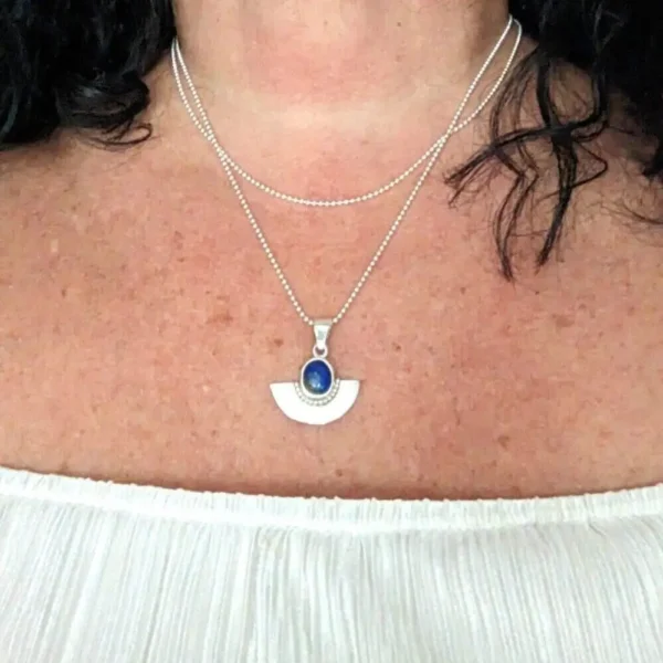 Collier pendentif demi lune Lapis Lazuli ovale en Argent 925