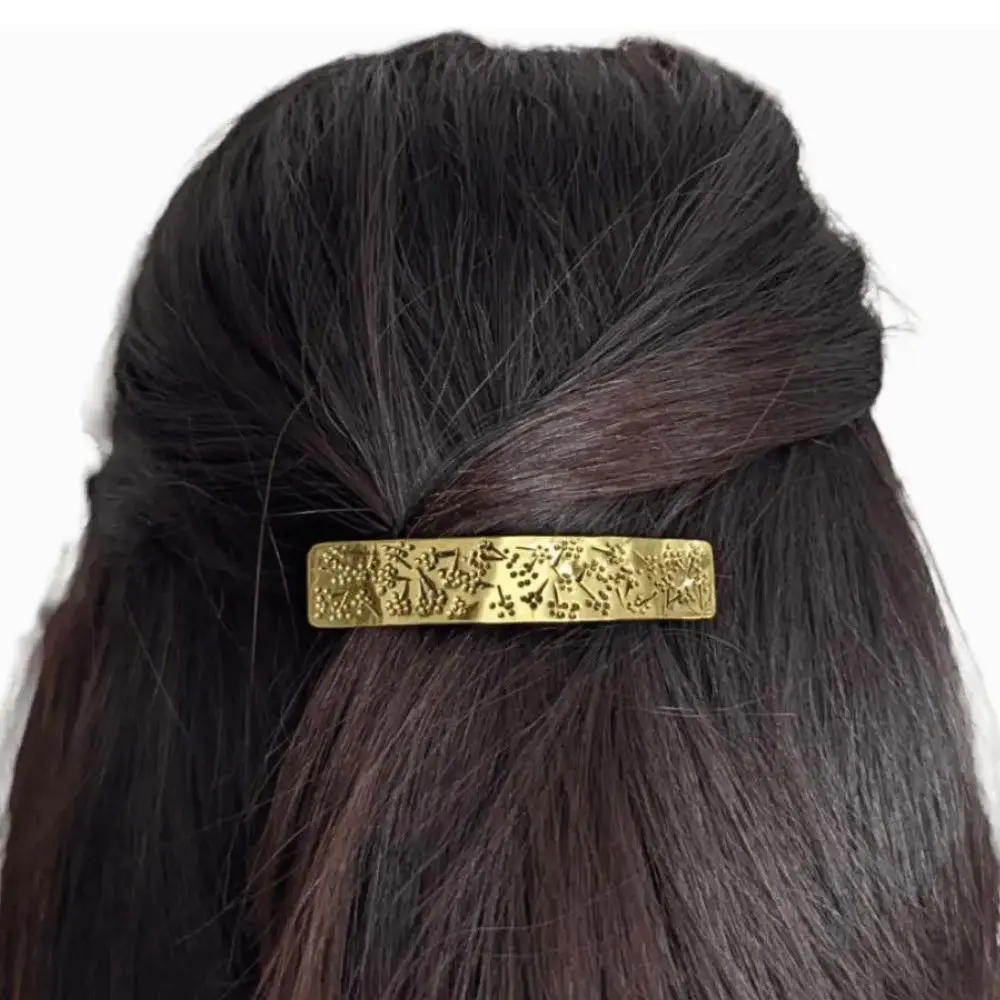 BARRETTE A CHEVEUX OR fleurs gravées 2 Barrette à cheveux couleur or fleurs gravées