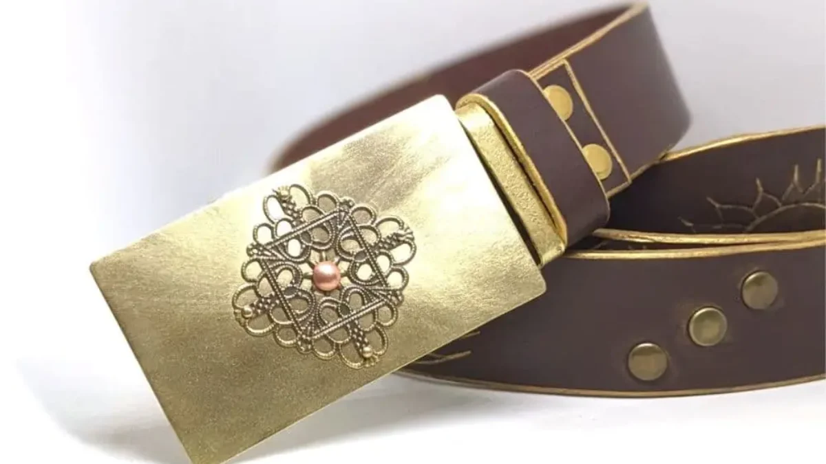 Ceinture noir en cuir vieilli à boucle interchangeable