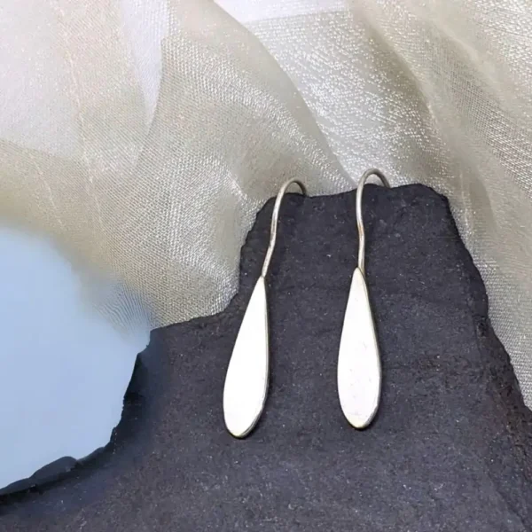 boucles d'oreilles minimalistes en forme de goutte en argentmassif