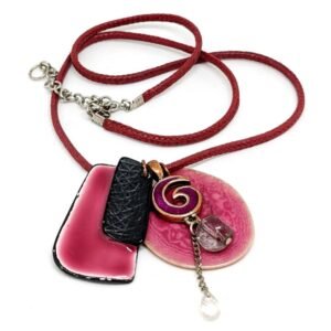 pendentif en tagua rose