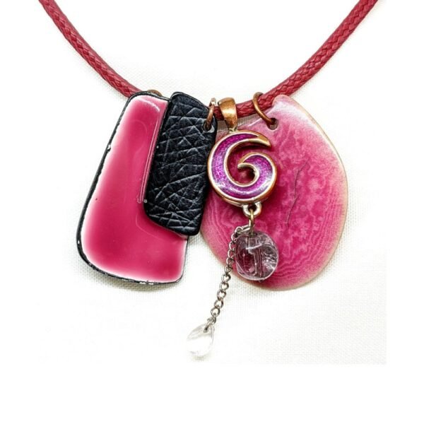 PENDENTIF EN TAGUA ROSE – Image 4