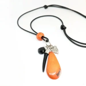 collier en ivoire végétal