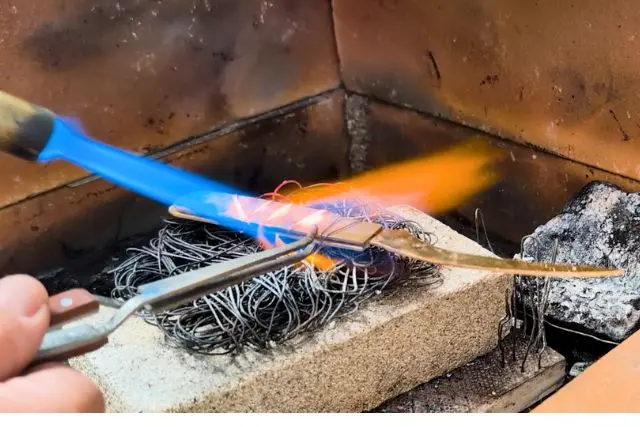 fabriquer un ouvre-lettre gravé