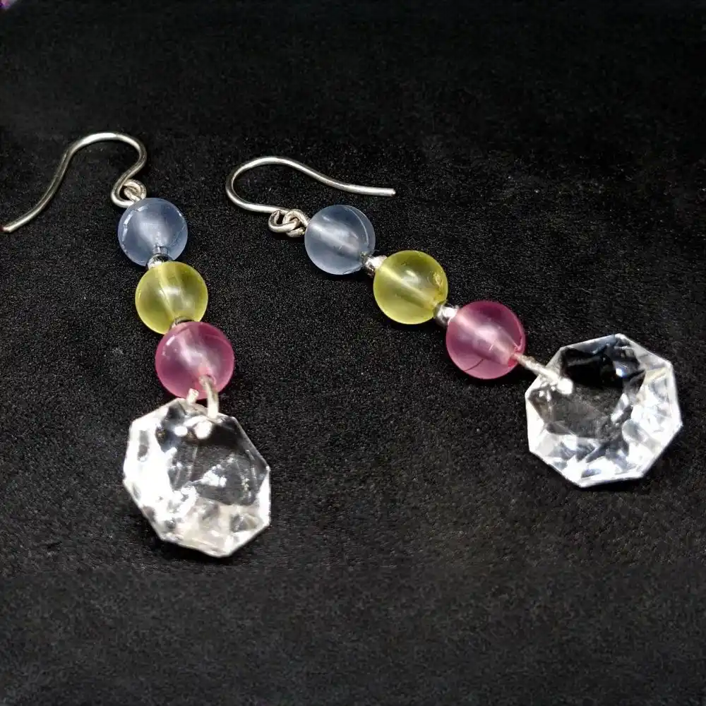 BOUCLES D'OREILLES DE PERLES PASTEL 1 boucles d'oreilles de perles pastel translucides