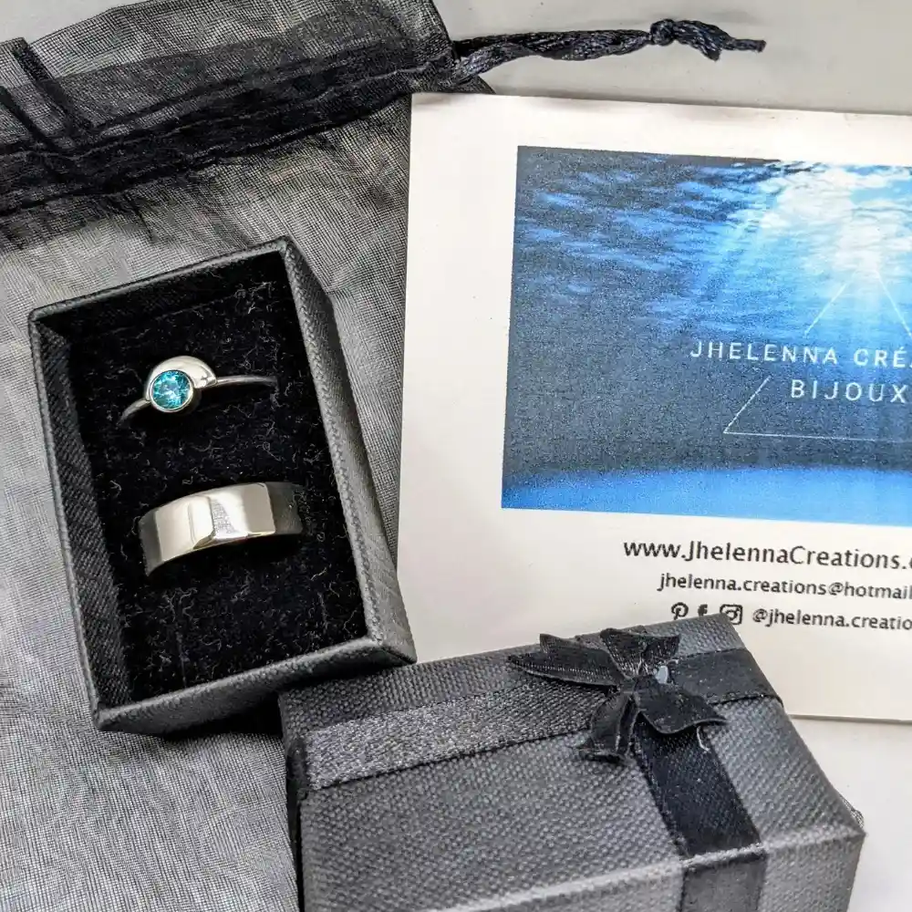 BOUCLES D'OREILLES GOUTTES en tagua 4 écrin à bijoux