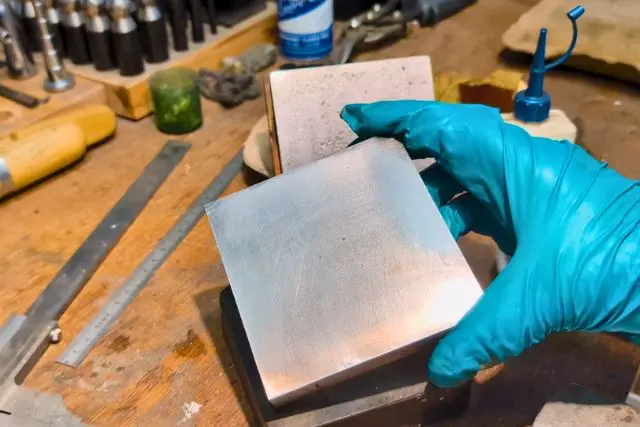 tas en acier désoxydé