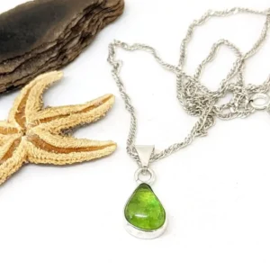pendentif en verre de mer et argent massif